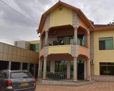 Modern Villa Hotel Kigali Esterno foto