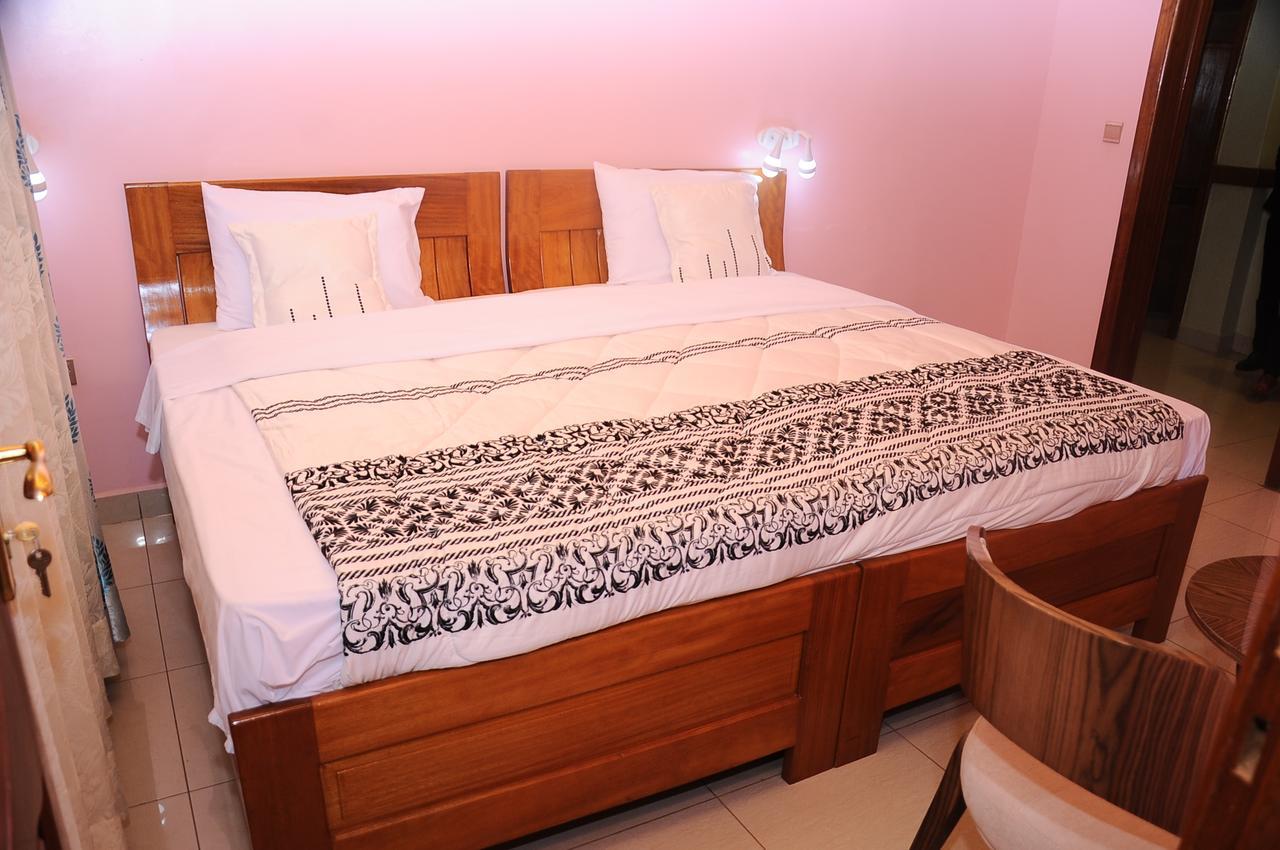 Modern Villa Hotel Kigali Esterno foto
